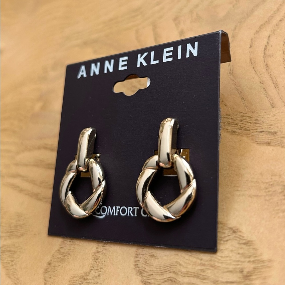 NWT Anne Klein Gold Tone Twisted Circle Clip Earrings